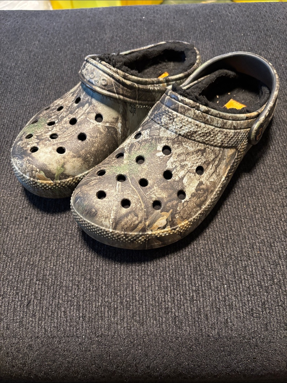 CROCS Kids Realtree Camo Classic Clog in Brown/Green